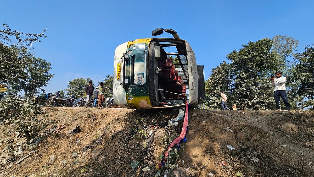 MP News: Speeding Bus Loses Control, Overturns In Chhatarpur; Over 20 Passengers Hospitalised