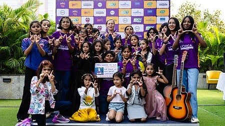 WPL 2026: UP Warriorz Welcome Captain Meg Lanning With Heartwarming Surprise From Young Fans