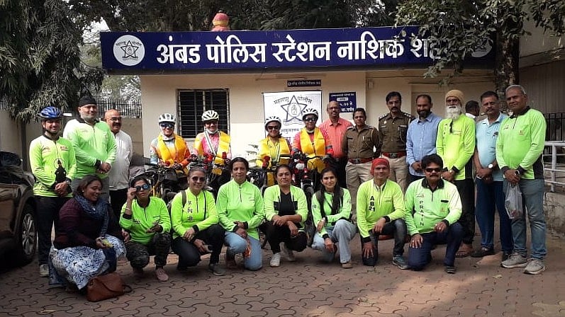 Ratnagiri Women Police Cyclists Reach Nashik On 65th Maharashtra Police Foundation Day Tour