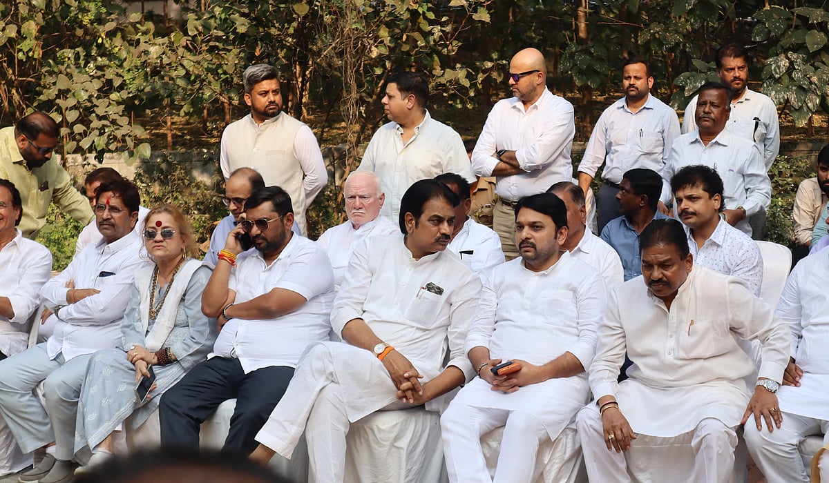 Pune: Former Union Minister Suresh Kalmadi's Last Rites Performed At Vaikunth Crematorium - PHOTOS