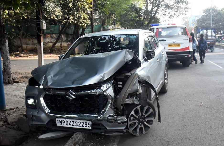 Bhopal News: Car Rams Into Six Vehicles, Including E-Rickshaw On 1.5-Kilometre Stretch; Half A Dozen...