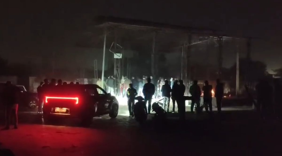 Rajasthan Civic Apathy: Power Outage At Bharatpur Crematorium Forces Family To Use Car Headlights...