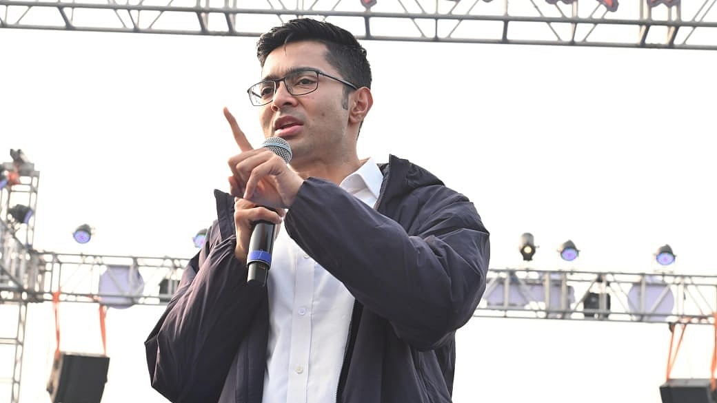 West Bengal News: TMC Leader Abhishek Banerjee Rescues 2 Bengal Migrant Workers Jailed Illegally In...