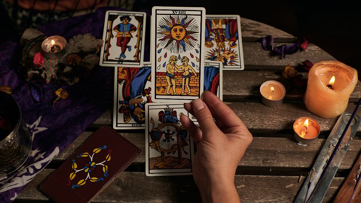 Tarot Card Readings: Here’s What The Cards Suggest From January 10 To January For 23 All Zodiac...