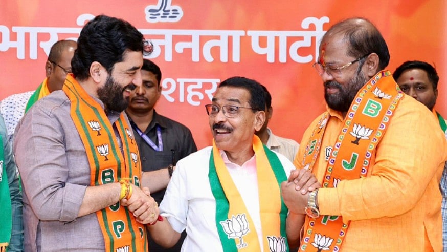 Ahead Of Pune Polls, Senior Congress Leader Sudhir Kale Joins BJP