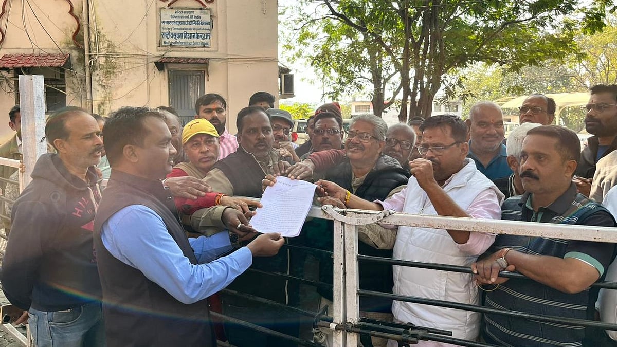 Brahmins Demand Uninterrupted Basant Panchami Worship In Dhar