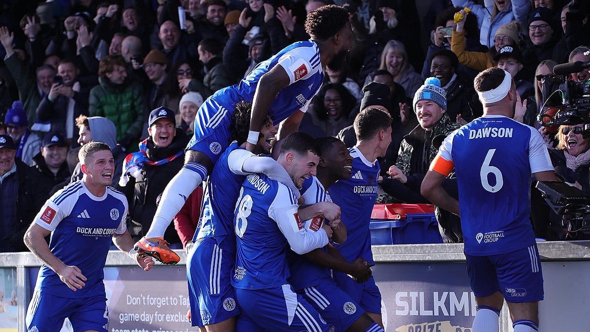 Macclesfield FC Knock Out Crystal Palace In Greatest-Ever Upset Of Emirates FA Cup History | VIDEO 