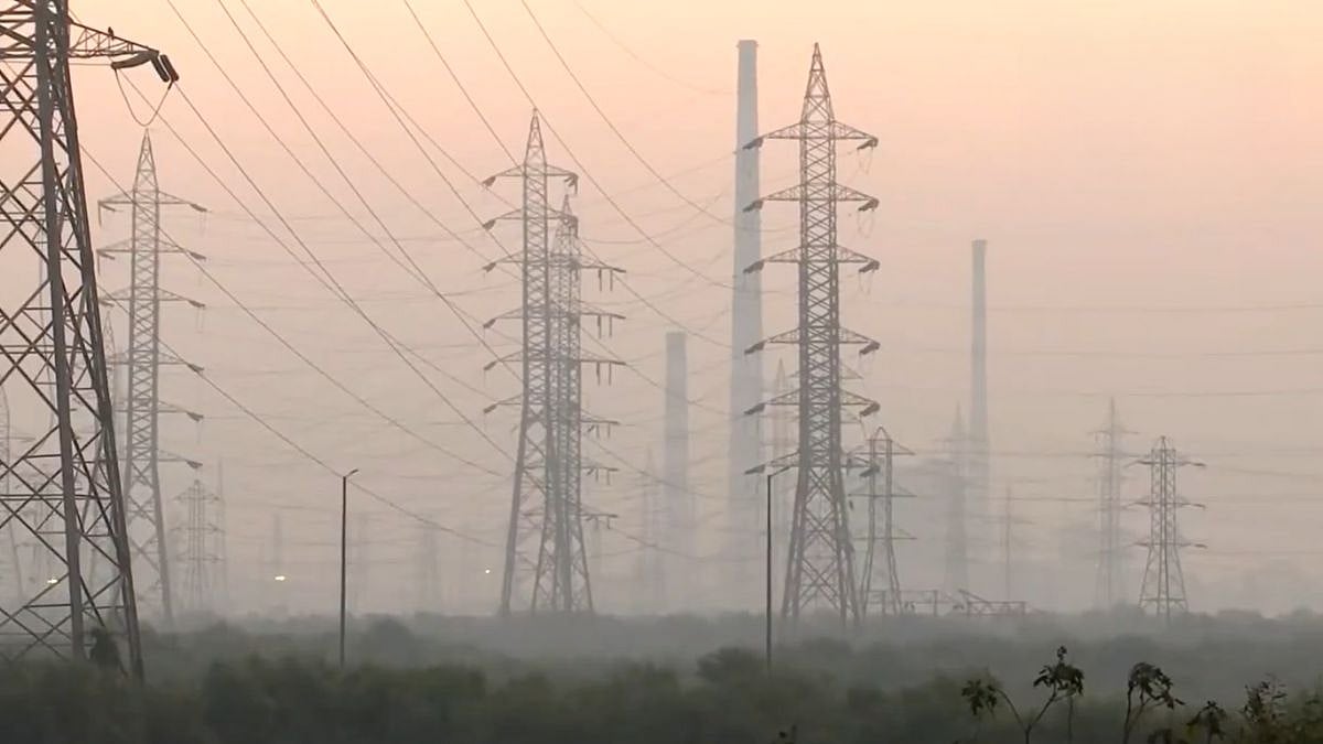 Mumbai Weather Update For Jan 10, 2026: Cool Morning Brings Brief Relief, But City’s Air Turns Unhealthy As Pollution Persists; Overall AQI At 205 