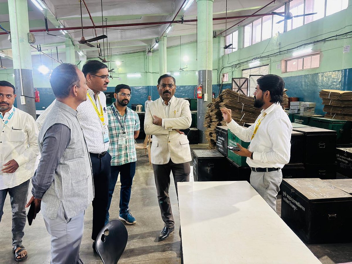 Pune Gears Up For Civic Polls; PMC Officials Inspect EVM Sealing, Poll Readiness