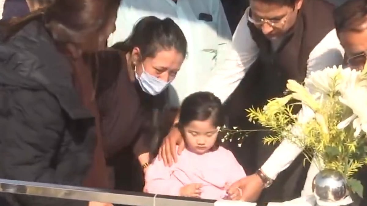 Prashant Tamang Funeral: Singer's Wife Martha Aley & Daughter Break Down As They Bid Farewell;...
