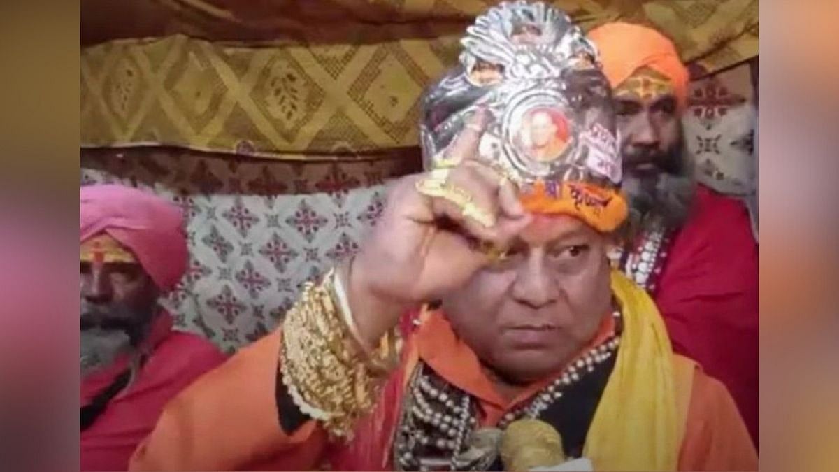 Magh Mela 2026: ‘Google Golden Baba’ Draws Crowds At Prayagraj Sangam With Gold-Adorned Appearance 