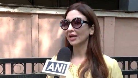 Mumbai BMC Elections 2026: Dhurandhar Actress Saumya Tandon Unable To Find Her Name On Voter List,...