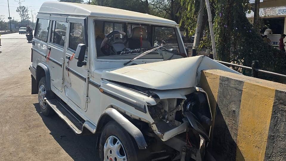 Indore News: 11 Injured As Speeding SUV Crashes Into Culvert Divider