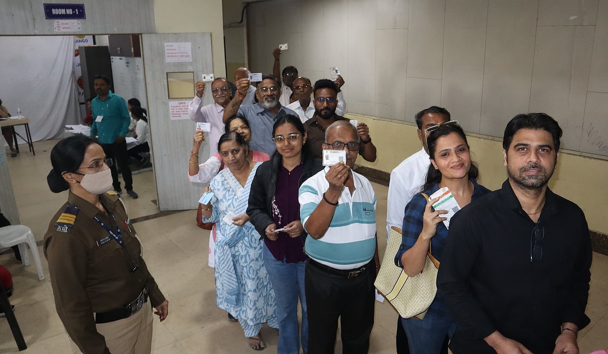 Pune Municipal Corporation Elections 2026: Voters Turn Up In Large Numbers, EVM Complaints Surface