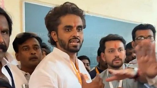 Pune Municipal Corporation Elections 2026: MNS Candidate Alleges Fake Voting In Name Of Man Jailed...