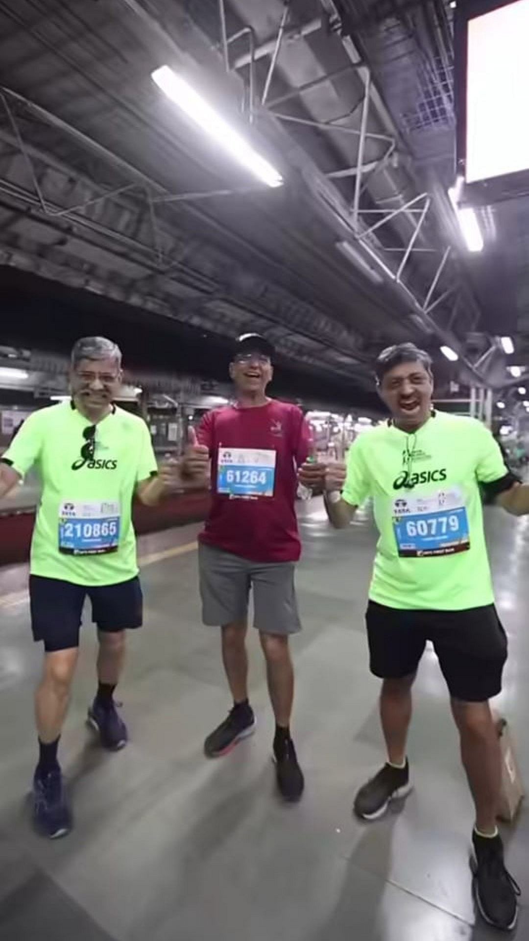 Senior runners cheer on, proving age is no barrier at the Tata Mumbai Marathon.