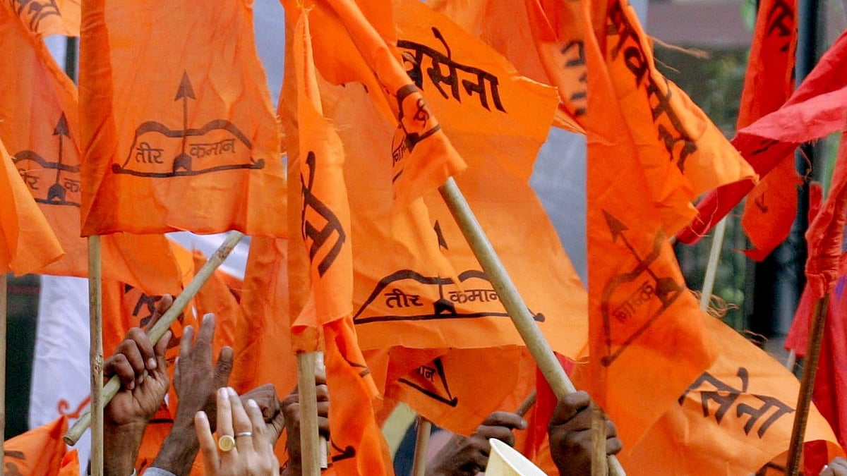 Jalgaon: Shiv Sena District Chief Vishnu Bhangale's Car Damaged In Stone-Pelting Incident