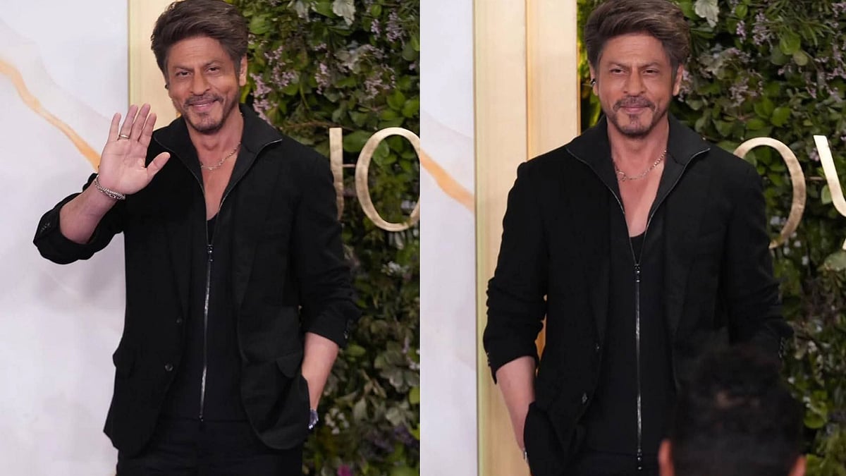 Shah Rukh Khan Wows Saudi Arabia In All-Black Look & Metallic Ear-Cuff At Joy Awards 2026 