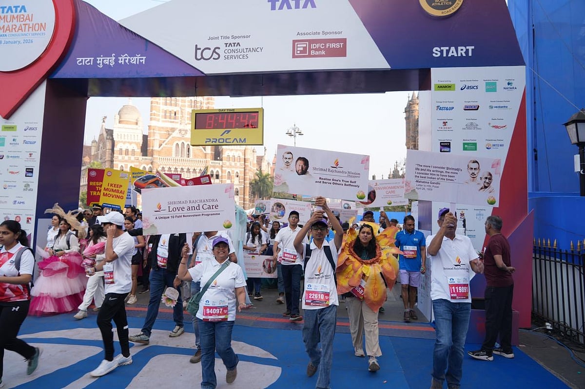 Tata Mumbai Marathon 2026: 
Here Are Some Glimpses Capturing The Energy, Effort & Early Morning...