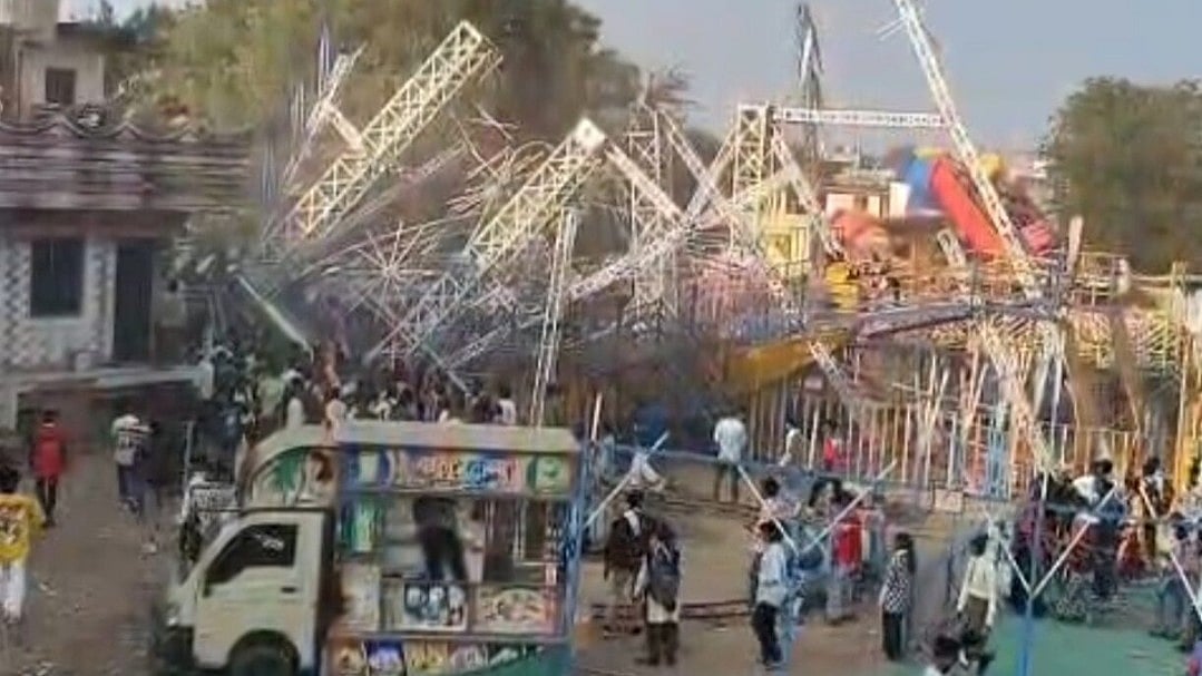 MP News: Giant Swing Collapses At Local Fair In Jhabua, Injures Three Schoolgirls; Fair Shut Down