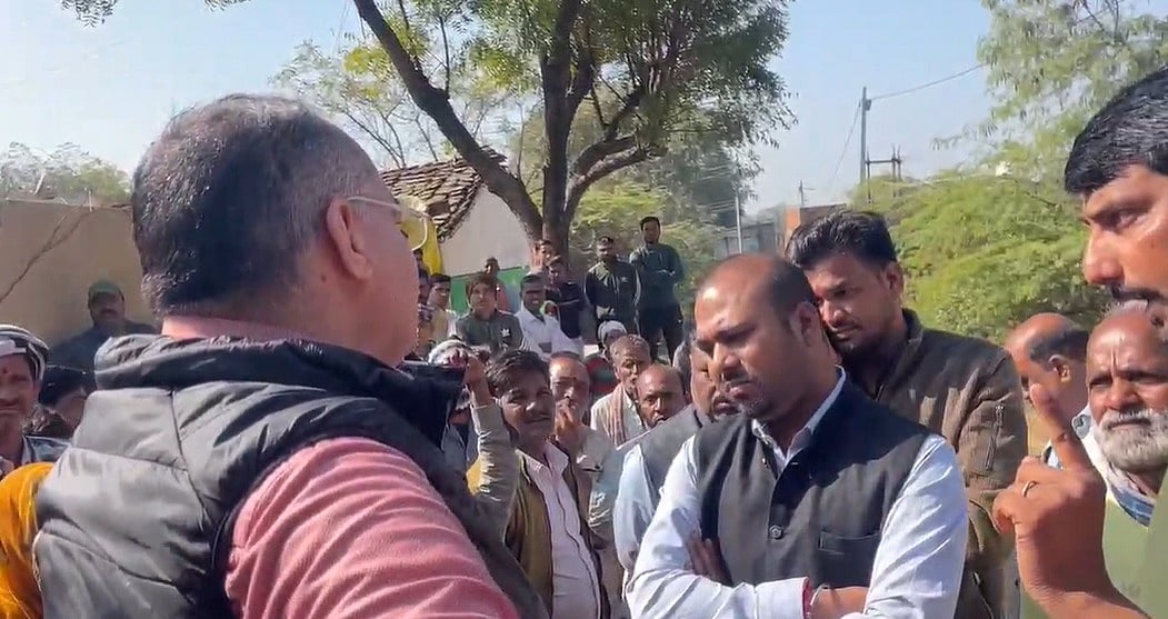 MP News: VIDEO Shows Datia SDM In Heated Argument With Man After Villagers Accuse Tehsildar Of ₹2...