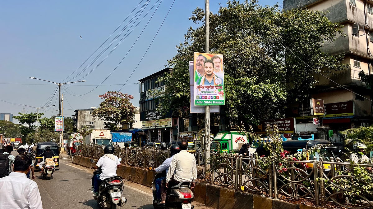 Mumbai Footpaths Lost Again As Post-Election Chaos Of Illegal Hoardings, Hawkers & Firecrackers Returns 