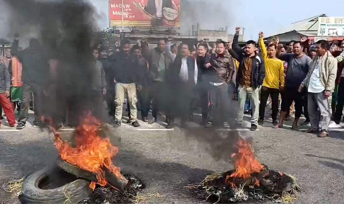 Assam News: 2  Dead, 4 Injured As Mob Violence Rocks Kokrajhar; Mobile Internet Suspended 