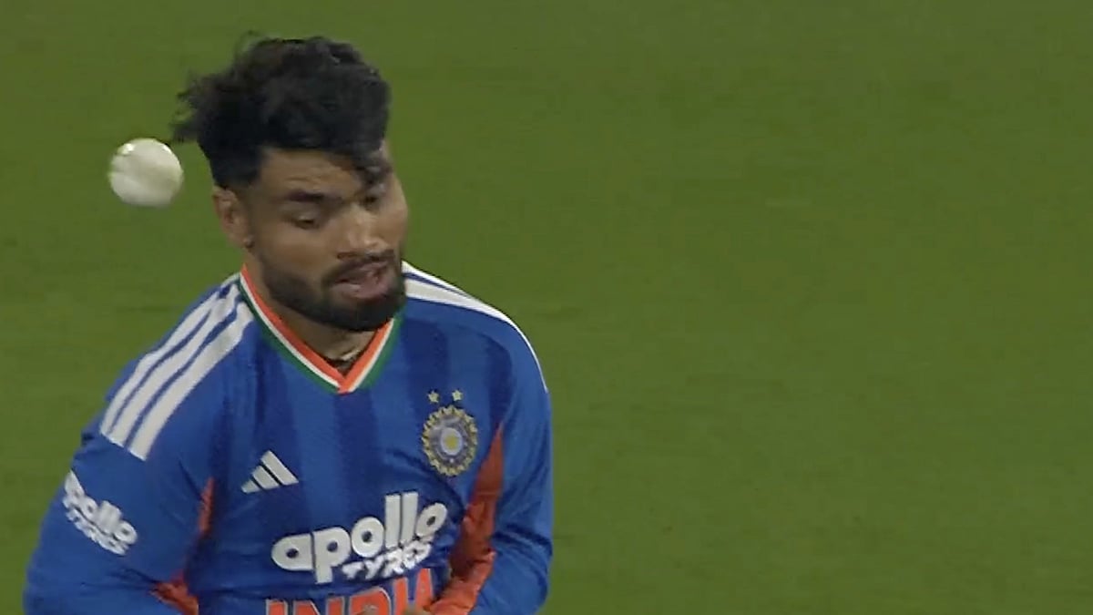 IND Vs NZ 1st T20I: Rinku Singh DROPS Simple Catch To Hand Mark Chapman Another Life In Nagpur 