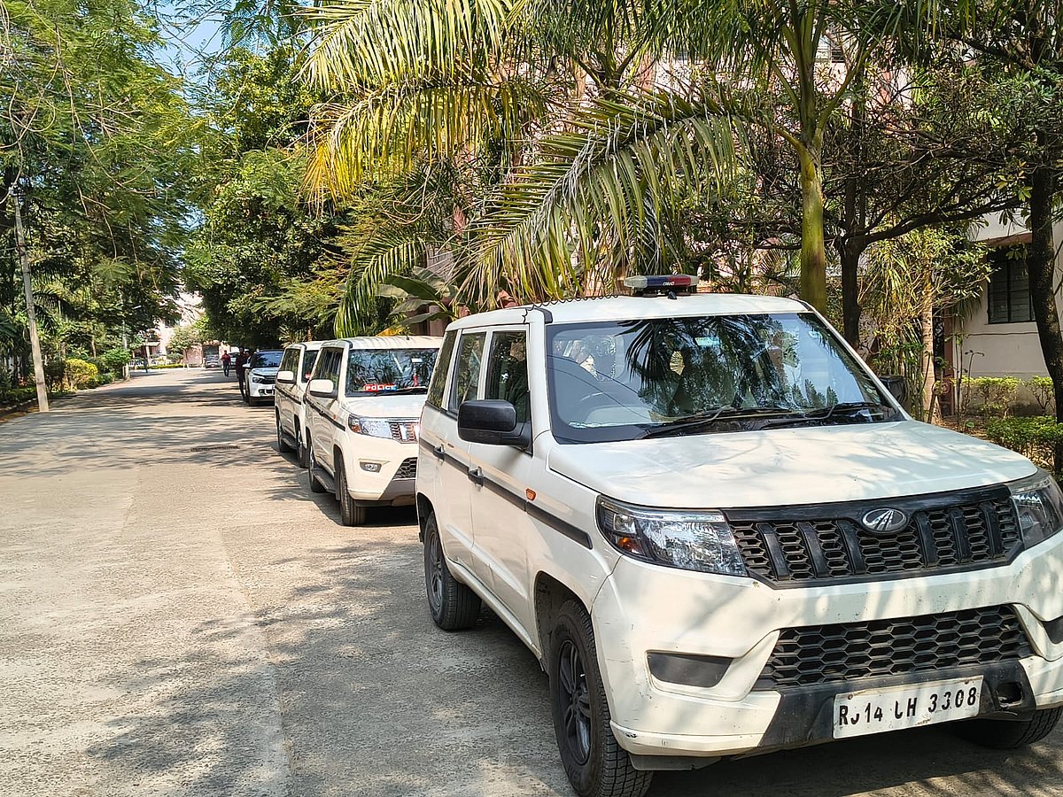 Vehicles of Rajasthan SOG parked at Satya Sai Campus.