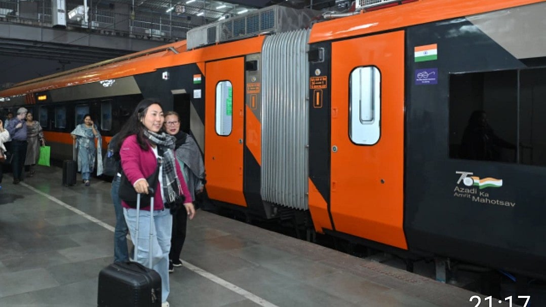 Passengers Applaud Regular Run Of Kamakhya–Howrah Vande Bharat Sleeper Express