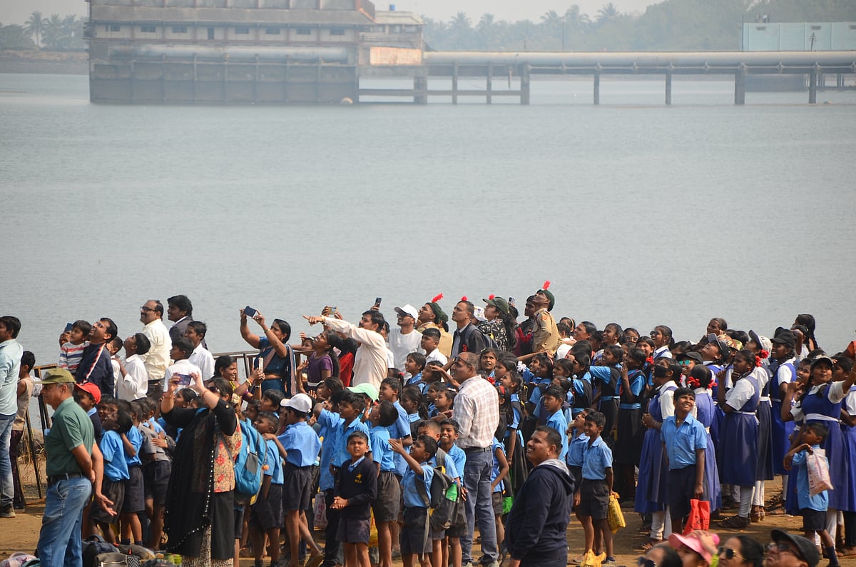 PHOTOS: Indian Air Force's Suryakiran Team Performs Dazzling Aerial Show Over Nashik's Gangapur Dam