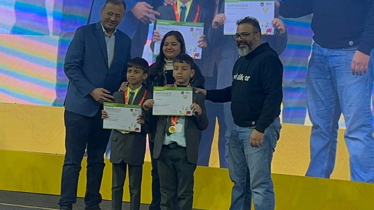 MP News: NVIS Students Shine At National Robotics Competition In Sanawad