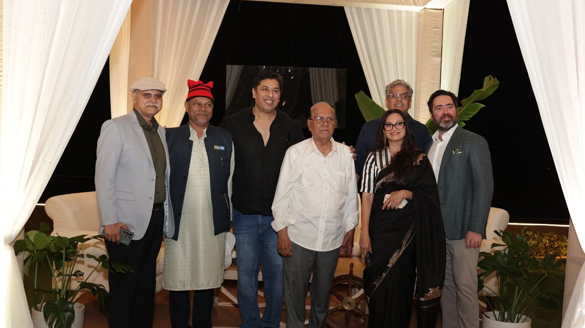 (From left to right) Noel D'Souza, Rajhans Tapke, Samrat Mukerji, Bhagwan Bhanji, Maria Goretti, Sunhil Sippy and Cyrus Mody