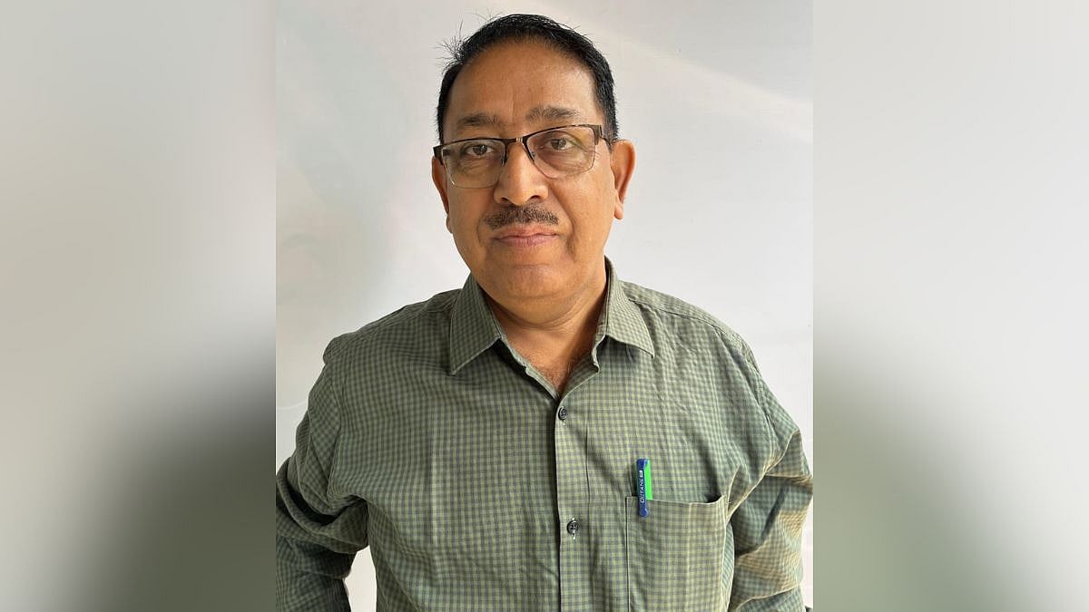 Kalyan Railway Staff Return Passenger’s Lost Cash And Jewellery, Sets Example Of Integrity 