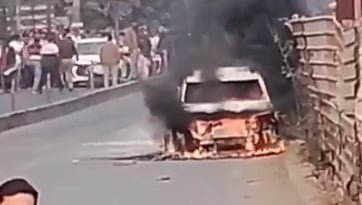 Indore News: Moving Car Catches Fire; Five,Including 2 Kids, Escape Safely