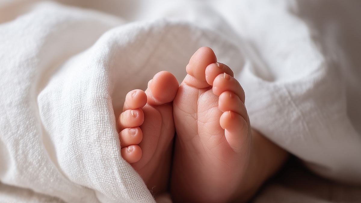 Mumbai Shocker: Newborn Baby Girl Found Dead In Garbage Bin Near Airport Boundary Wall In Kurla