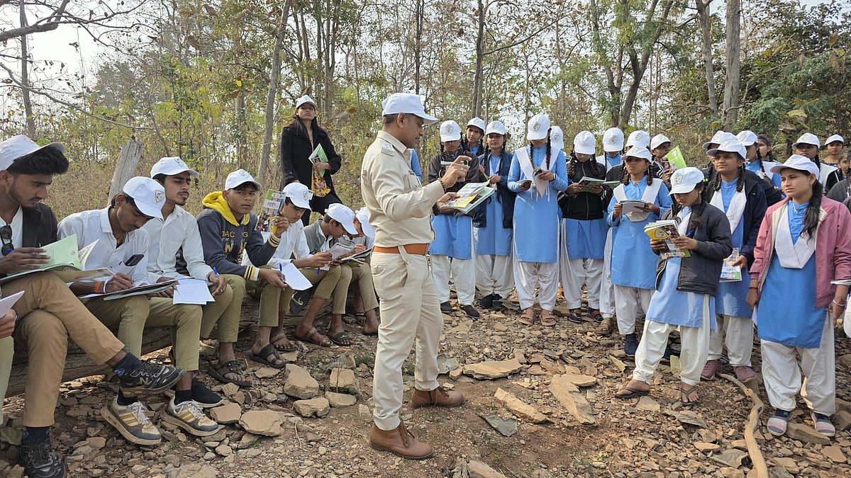 MP News: Students Get A Peek Into Nature’s Wonders At Dharikotla In Mundi