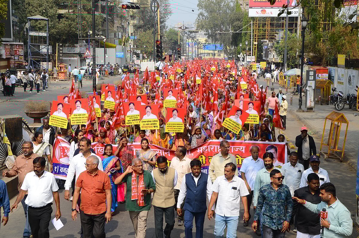 Nashik: Thousands Of Tribal Farmers Begin Long March To Mumbai Over Pending Demands