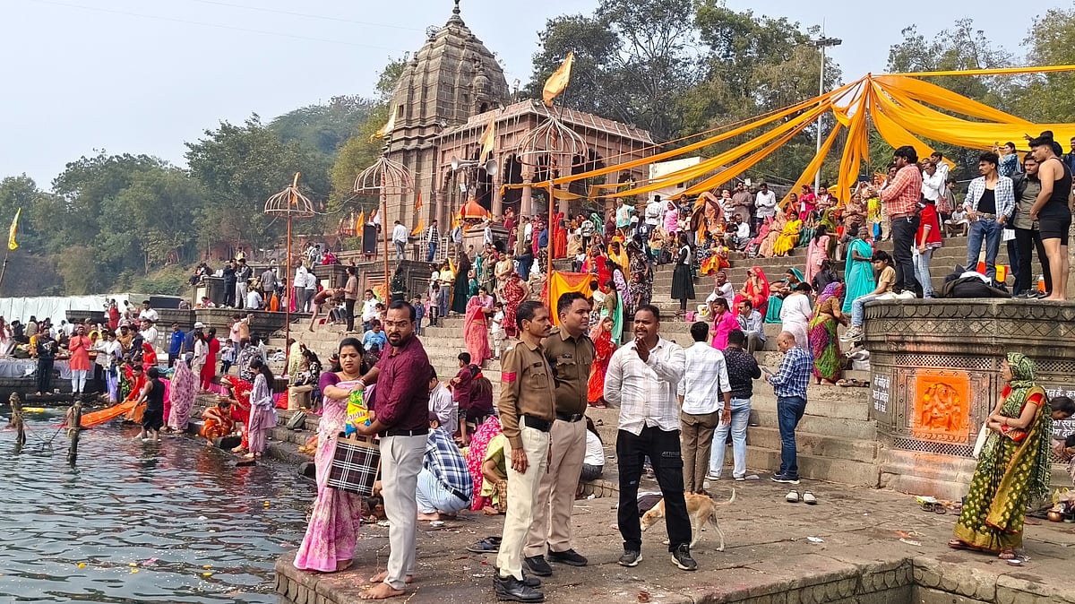 MP News: Mahaabhishek, Community Feasts & Grand Celebrations Mark Praktya Utsav