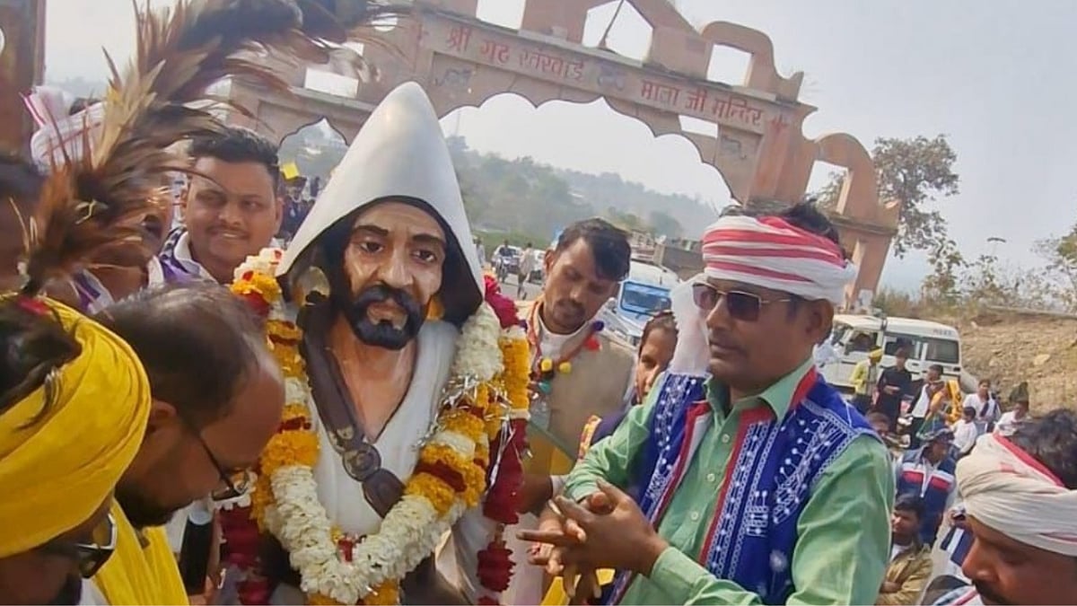 MP News: 10-Ton Tantiya Bhil Statue Unveiled In Rajapura In Sailana