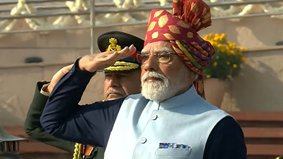PM Narendra Modi Arrives At War Memorial In Delhi Wearing Red & Gold Turban; His Republic Day Look...
