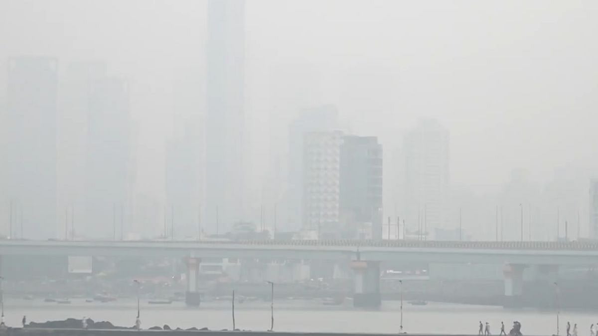 Mumbai Weather Update For Jan 27, 2026: City Wakes Up To Clear Skies With Light Showers; AQI Drops To 219 