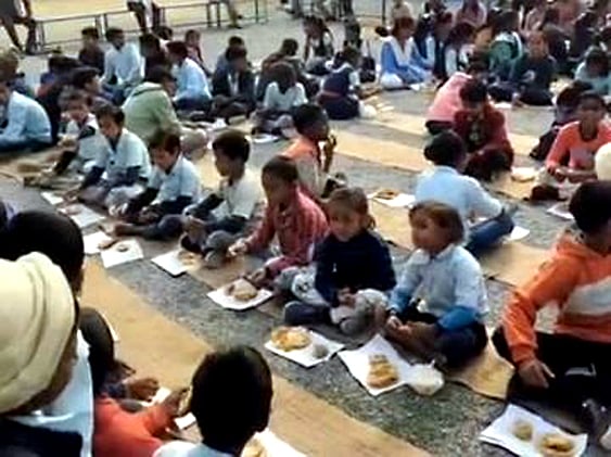 MP News: Halwa-Puri Served On Waste Paper To Students In Maihar