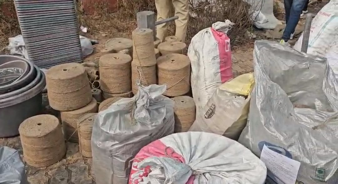 MP News: Illegal Firecracker Factory Busted In Khandwa, 20 Quintals Of Explosives Seized