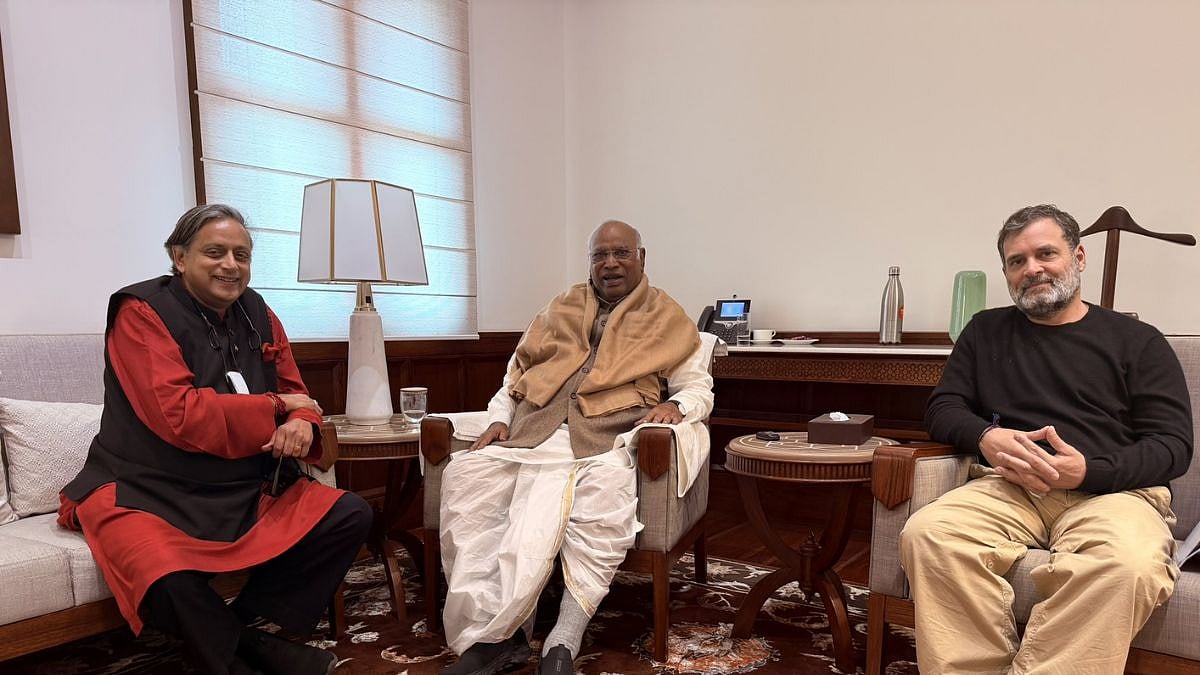 'On The Same Page’: Shashi Tharoor Meets Rahul Gandhi & Kharge Amid Speculations Of Quitting Congress 