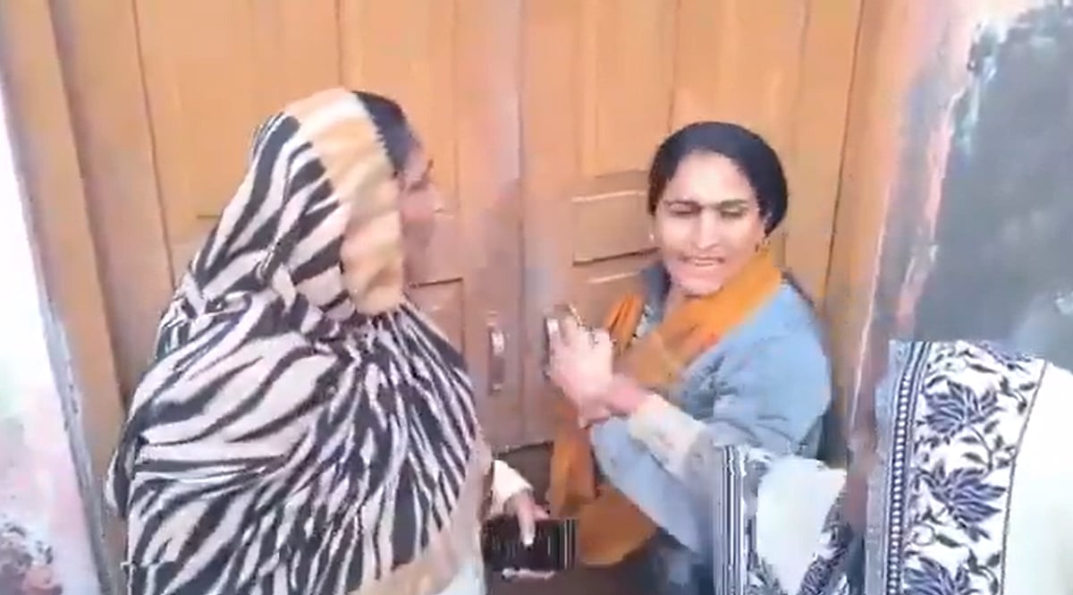 Punjab: Viral Video Shows Between Food Supply Inspector And Dealer At Haridwar's Ration Shop