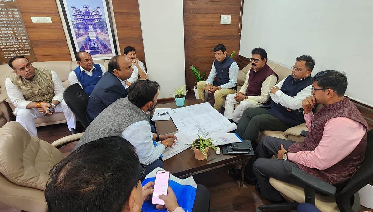 Indore News: Railways, IMC To Jointly Resolve Hurdles In Shastri Bridge ROB Project