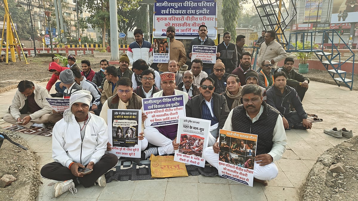 Indore Water Tragedy: Grieving Families In Bhagirathpura Sit On Fast Seeking Justice