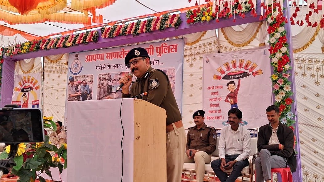 MP News: Aalirajpur SP Bats For Eradicating Witch-Hunting, Substance Abuse In Nanpur