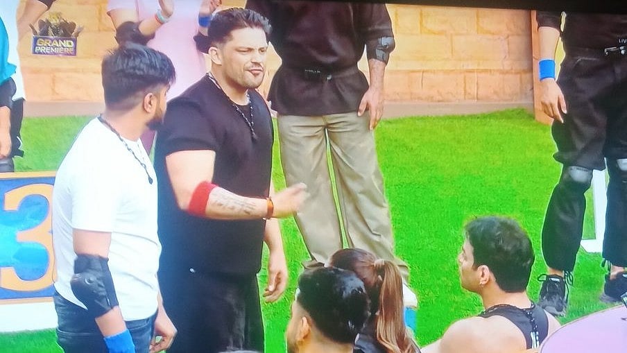 'I Will Break Your Bones': Karan Patel Threatens Siddharth Bhardwaj After Being 'Pushed' By Him...